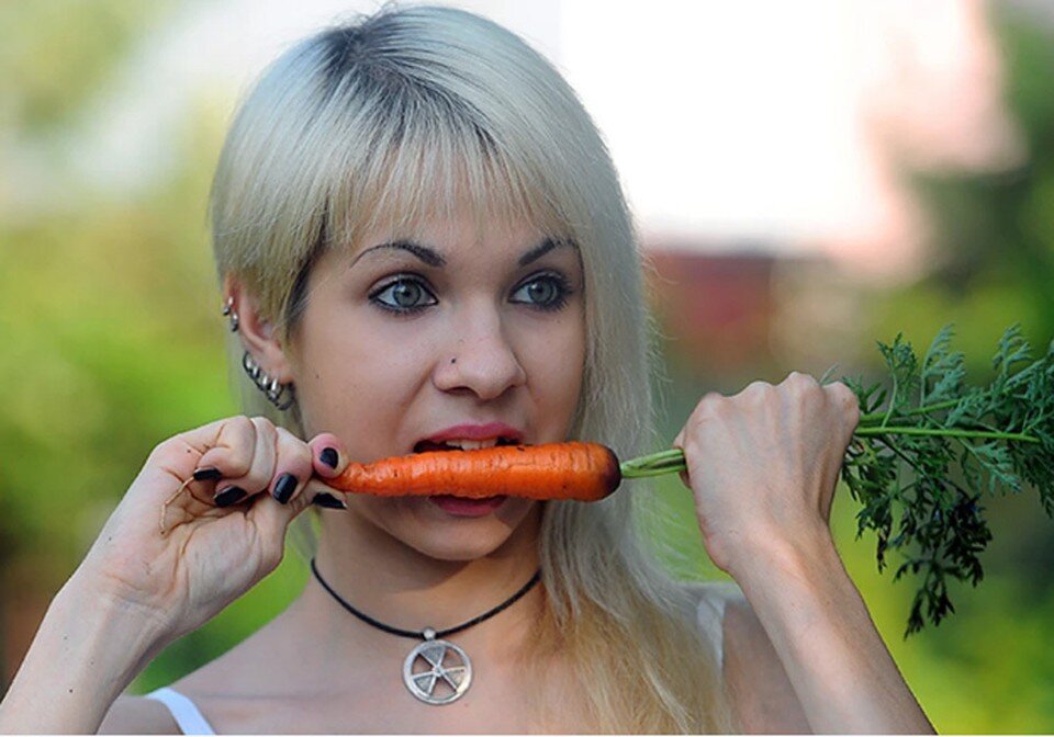     Растительные продукты не содержат ряд важных для нас веществ. Евгения ГУСЕВА