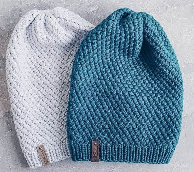 По материалам сайта: http://fashion-knitting.ru/vjazanaja-shapka-spicami-uzorom-zakruchennye-petli/