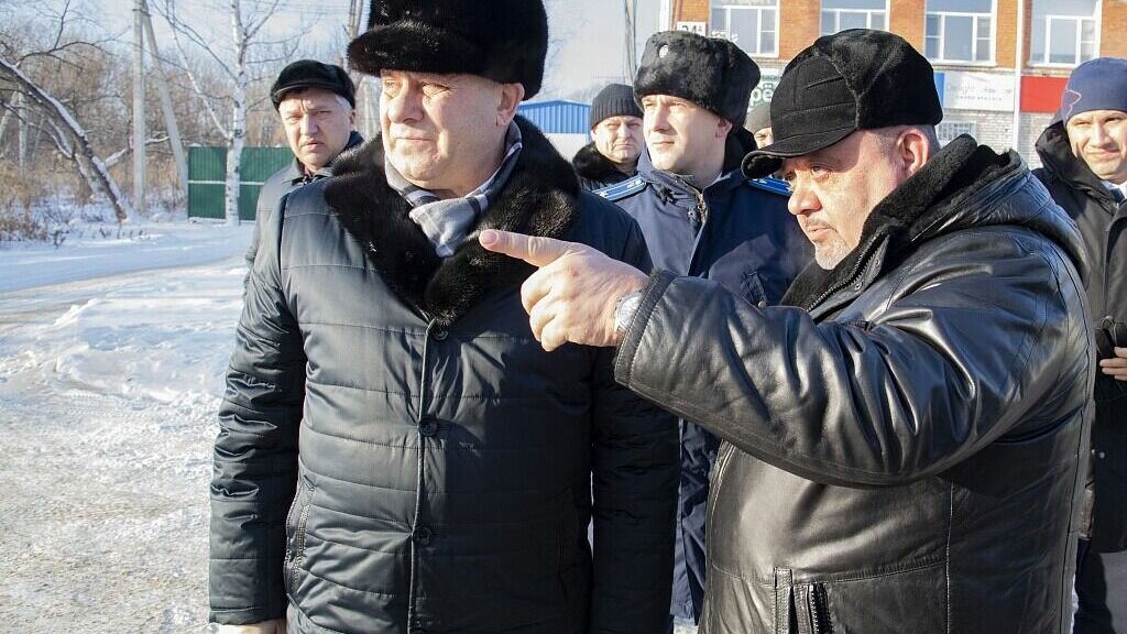     Глава краевой столицы лично проехал по основным магистралям города и дал указания профильным структурам.