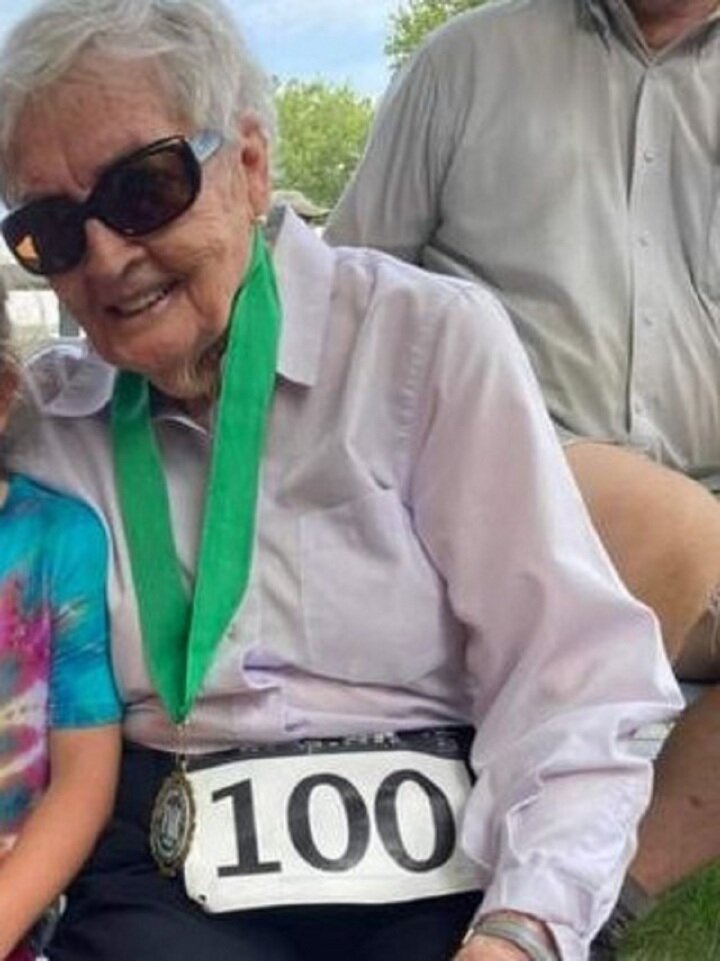     Марион Робертс на марафоне / Фото: соцсети Haddam Neck Fair 5K