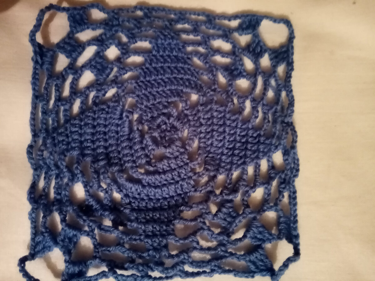 Бабушкин квадрат для кардигана.