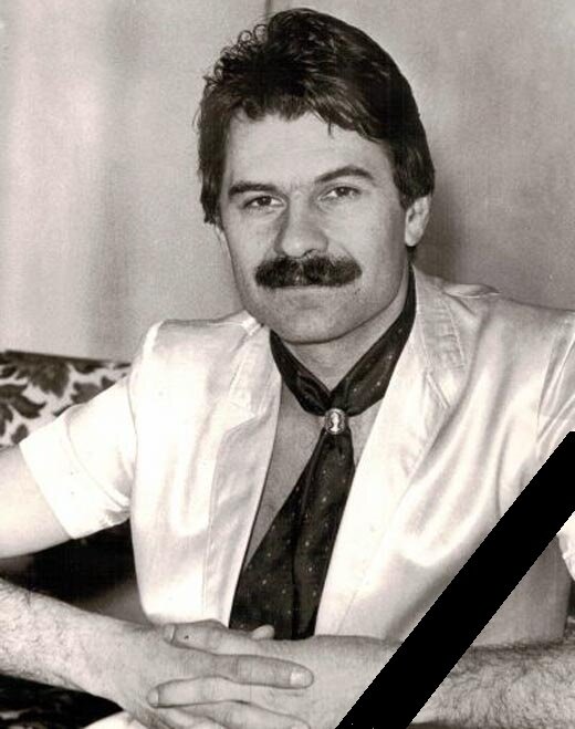 Георгий Мамиконов в молодости. Усатым на тот момент он стал совсем недавно.