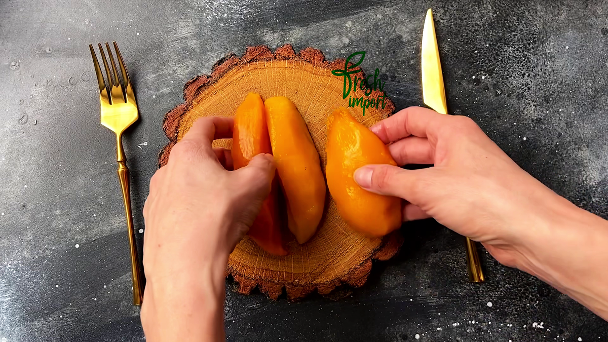 Большие дольки, которых хватит и на маски, и на поесть, и угостить близких