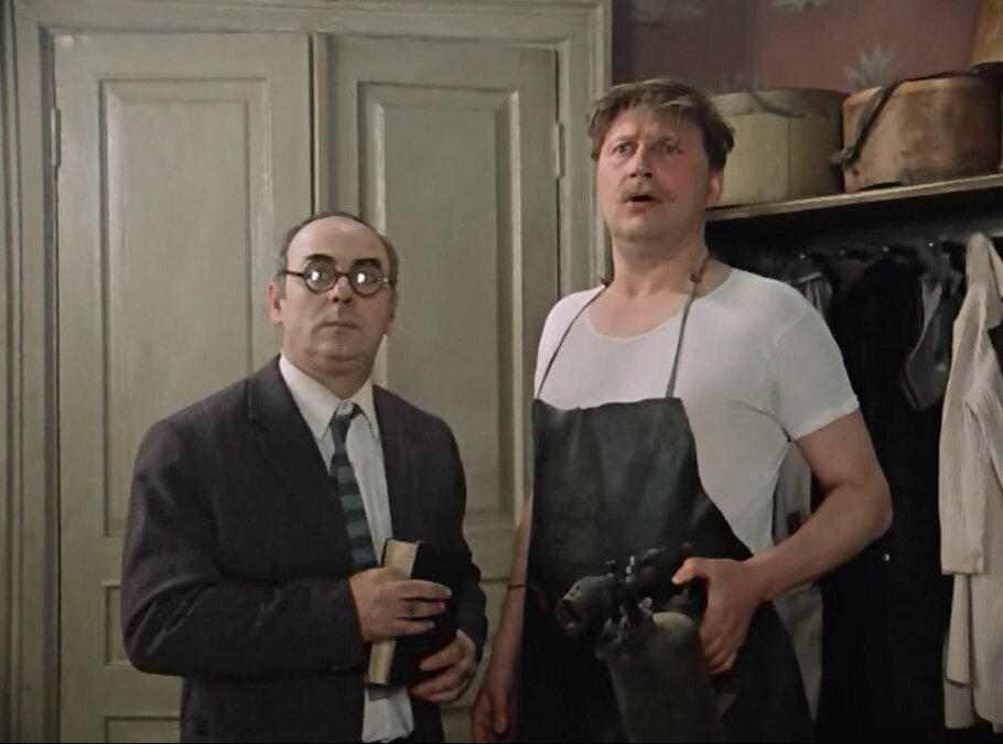 Кадр из фильма «Покровские ворота» (1982).