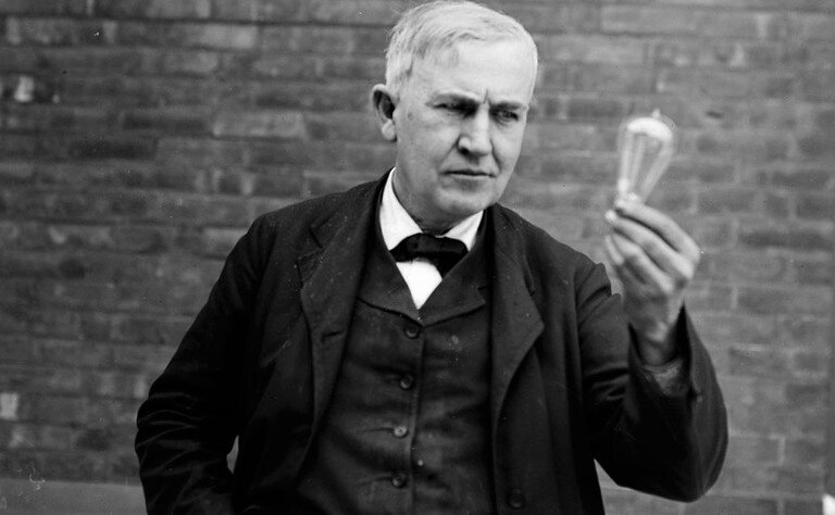На пути к успеху, Томасу Эдисону пришлось 10 тысяч раз столкнуться с неудачами