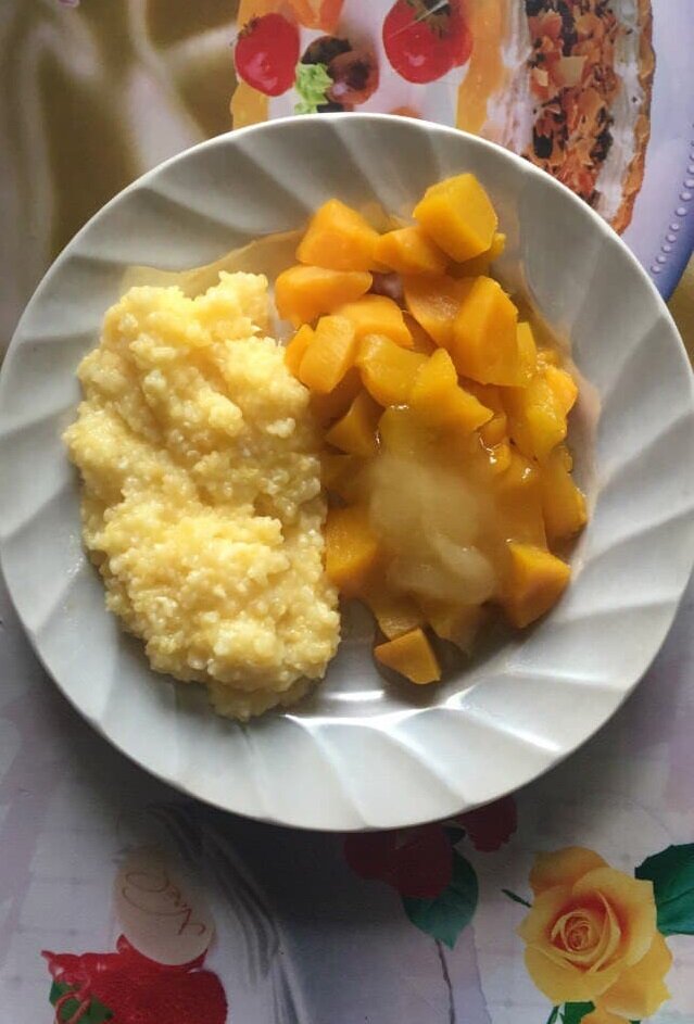 Моё фото. Пшенная каша на миндальном молоке с тыквой в горшочке.