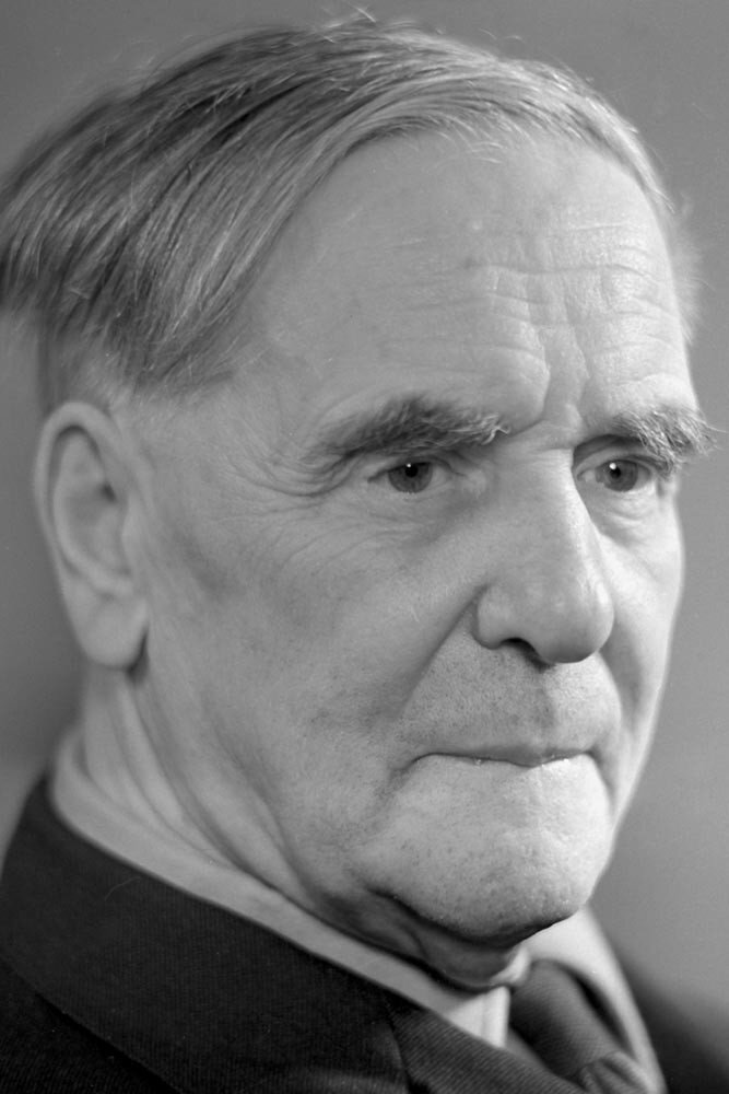 ученые физики капица. ученые физики капица. п л капица открытия. ученые физики капица. петр капица.