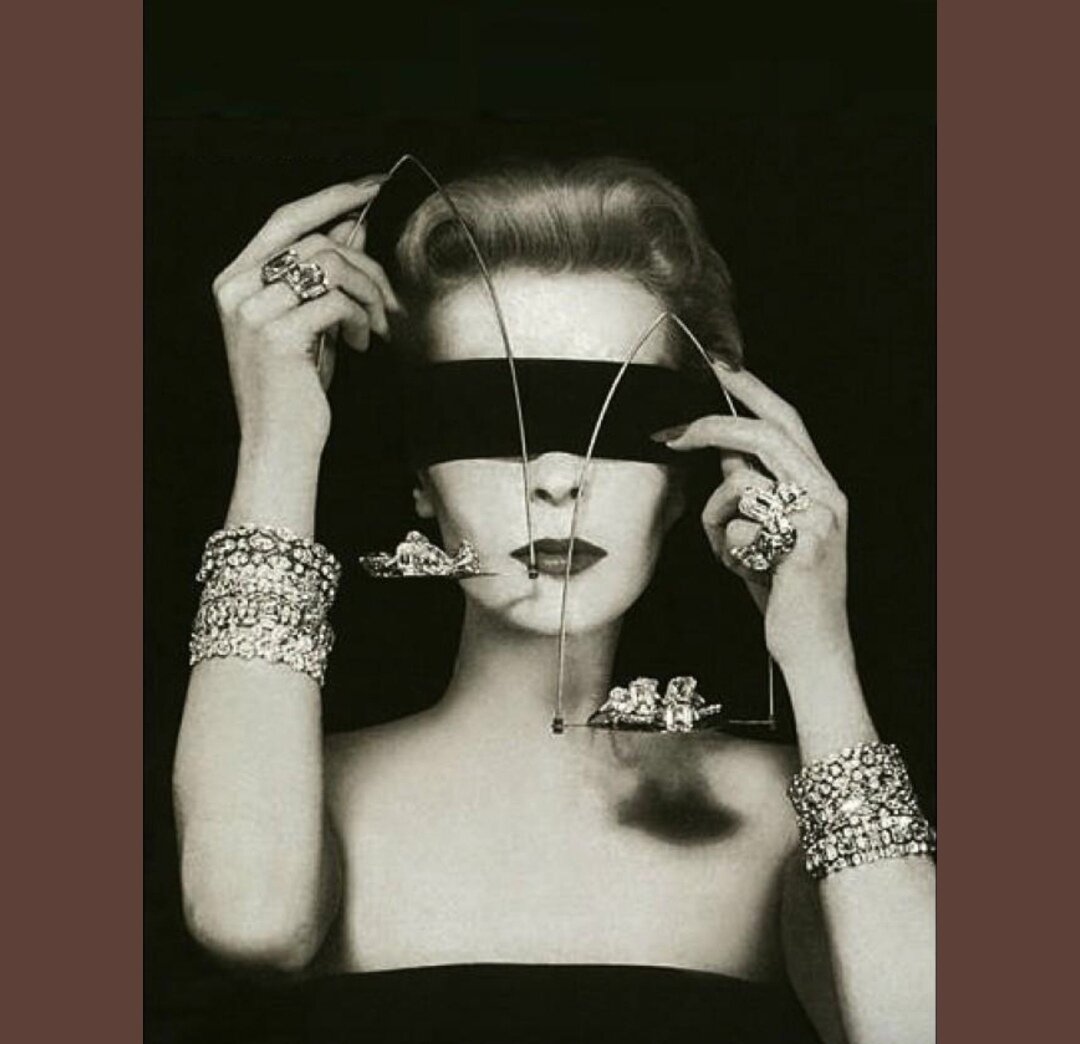 Реклама ювелирных изделий Harry Winston