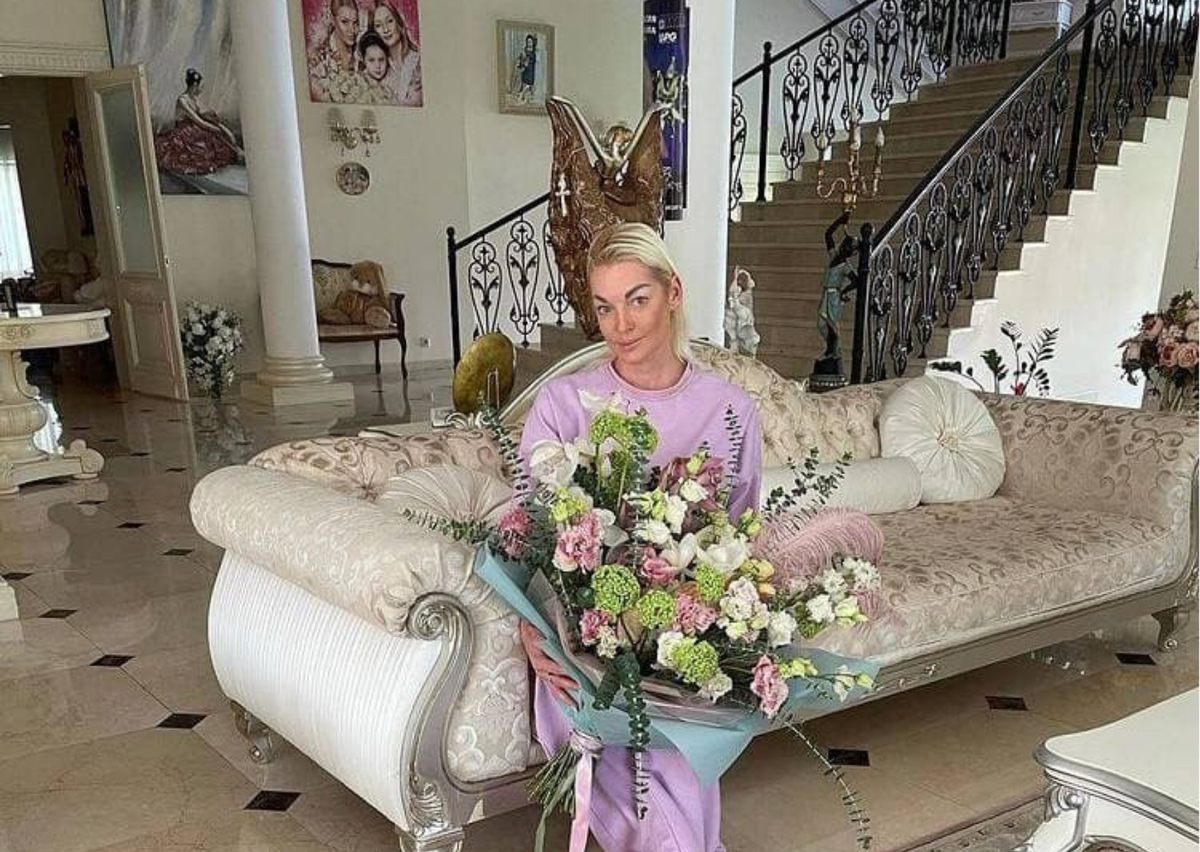 Фото: Instagram @volochkova_art