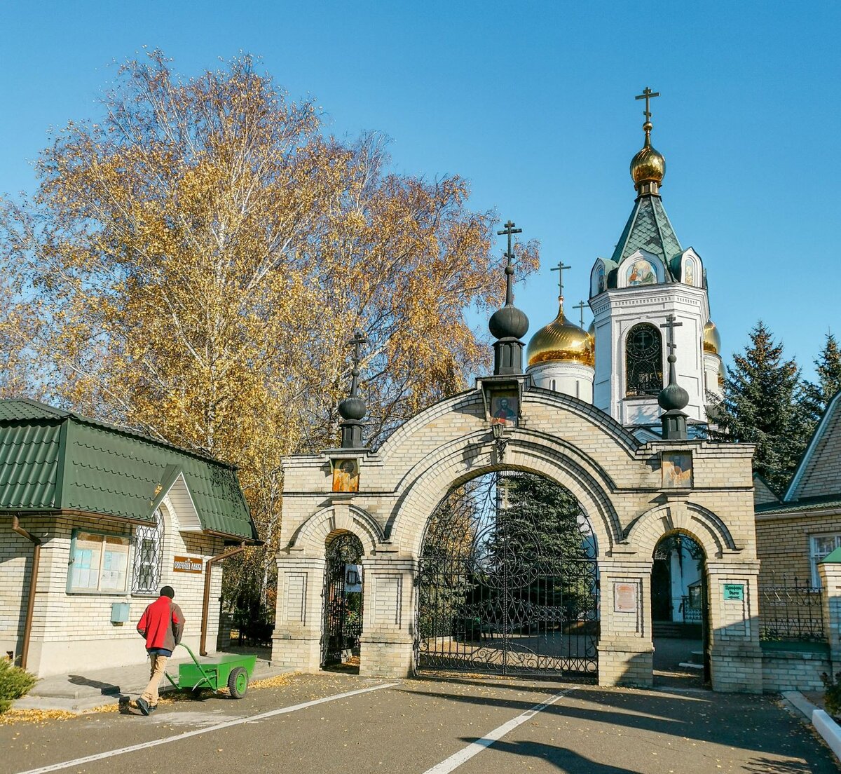 Никольский монастырь в Донецкой области: независимость в духе старца  Зосимы. | Spbtourkit | Дзен