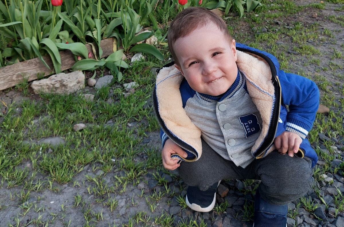 Представляю вашему вниманию несчастного ребятенка