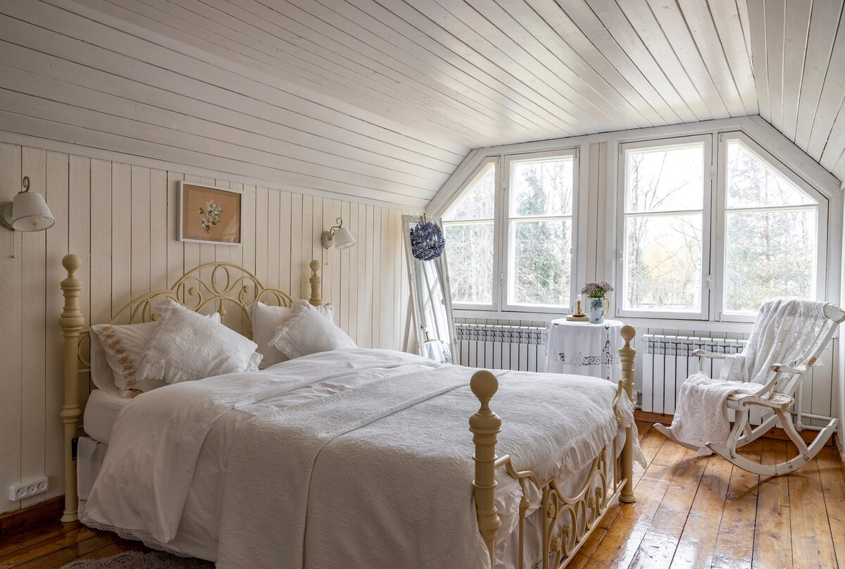 Обновить homes. Спальня на даче. Дачные домики интересные идеи фото.