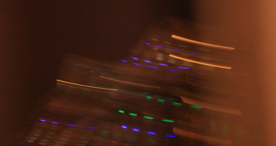 Фото наряженной елки поворачивающимся фотоаппаратом
Игорь Иванов
