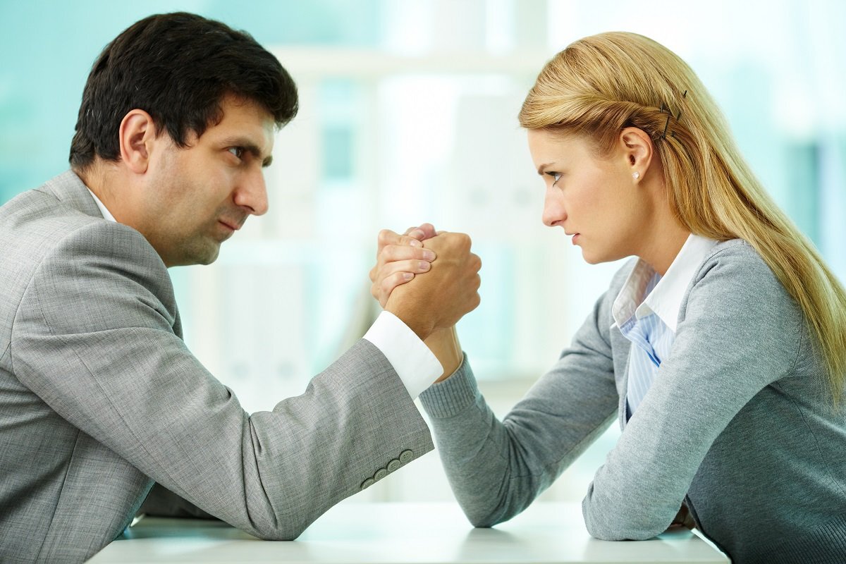 Соперничество почему возникает, и как избежать негатива, в отношениях: хорошо или плохо.
