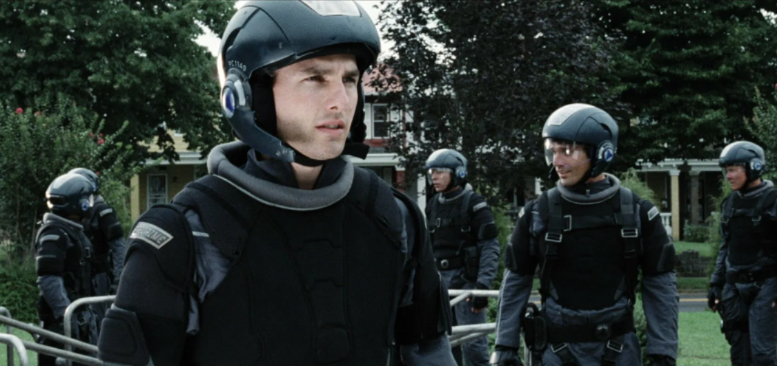 Кадр из фильма Особое мнение, 2002г