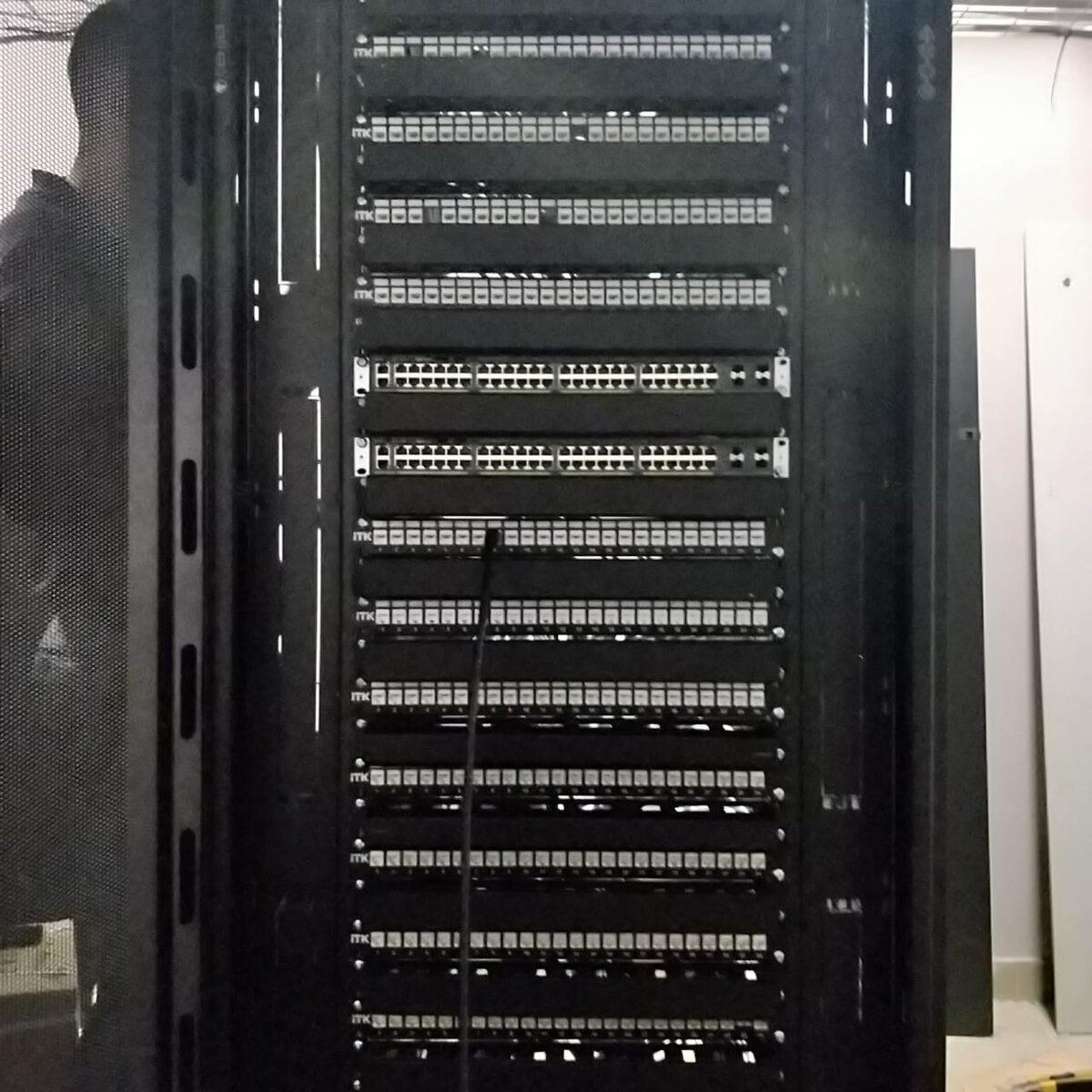 Работы в серверной