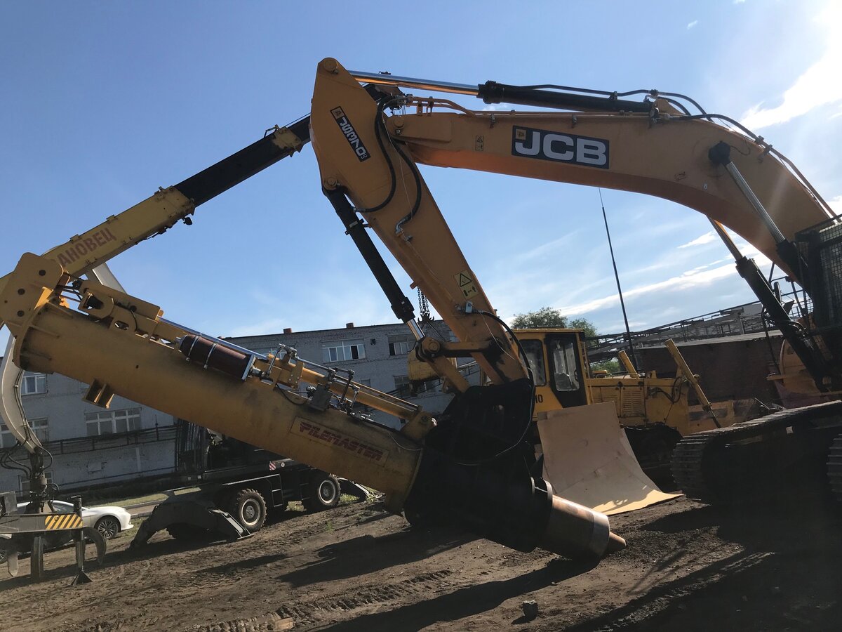 Молот  Pilemaster