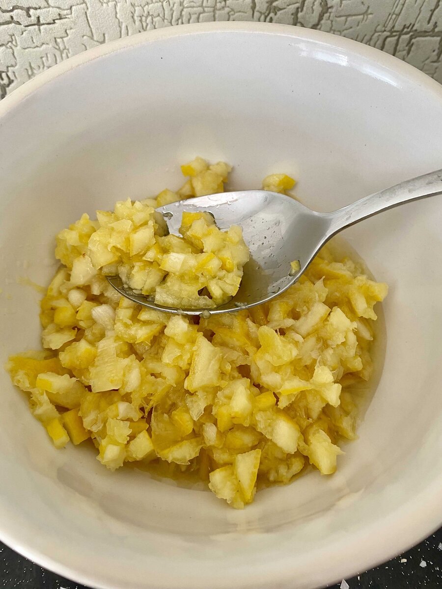 Вот такая лимонно-чесночная смесь с медом  у нас получается