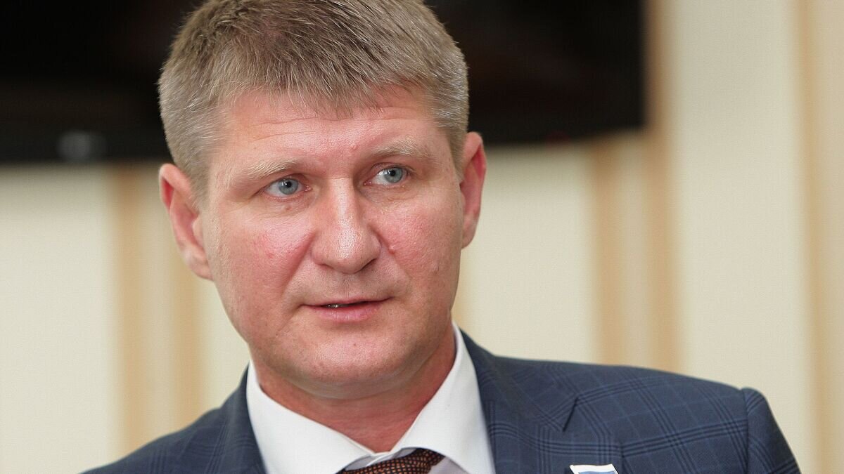    Депутат Госдумы Михаил Шеремет © РИА Новости / Тарас Литвиненко