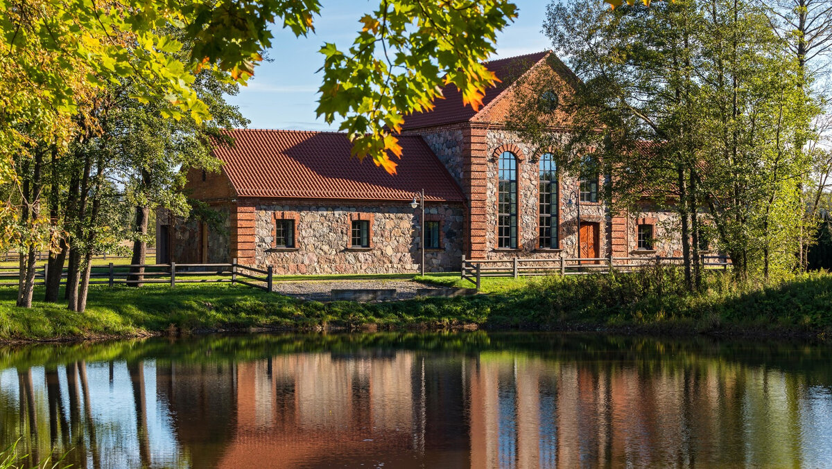 Панорама: Усадьба, гостиница, Дорожная ул., 69А, посёлок Отрадное - Яндекс Карты