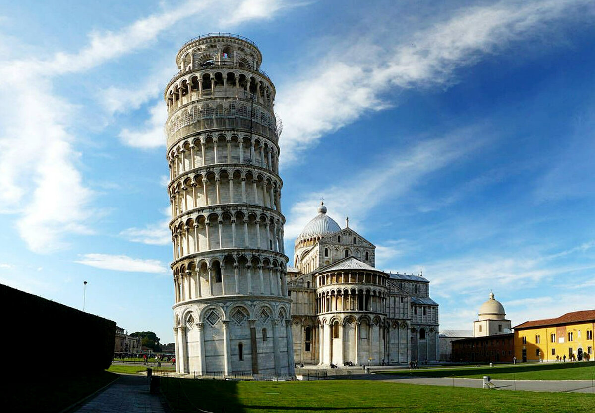 10. Пизанская башня (Пиза, Италия)