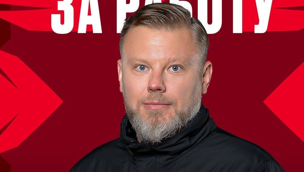     Решение руководства стало для него неожиданным.