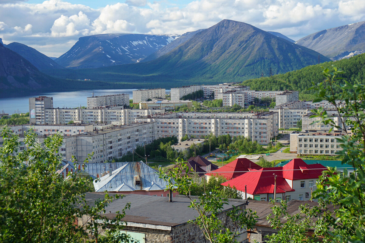 горы в апатитах