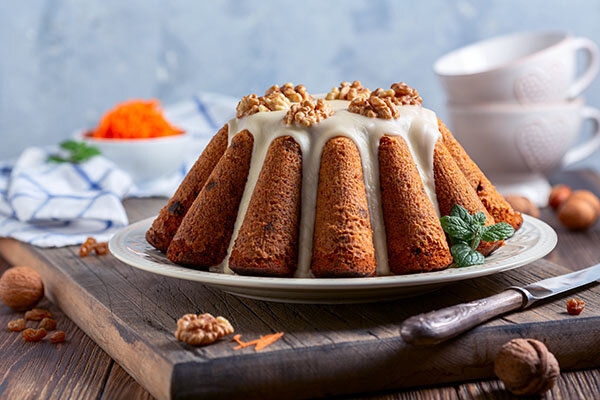 Морковный пирог с грецким орехом.