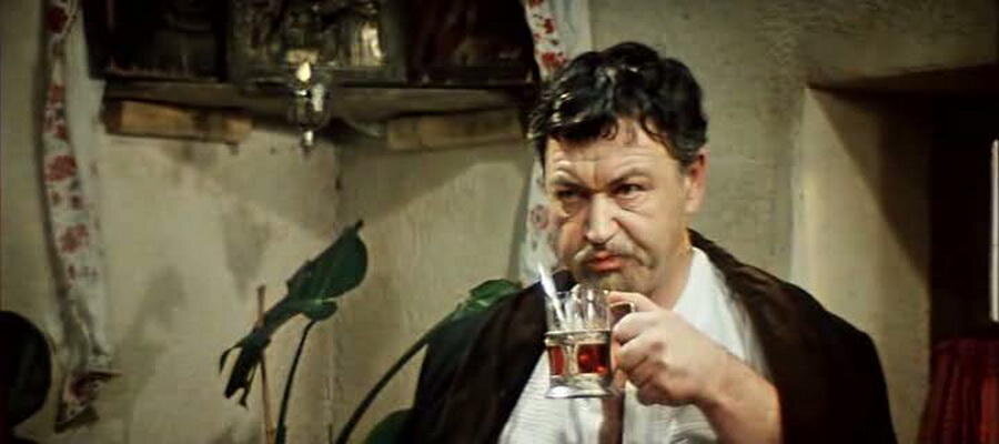 Умели в советское время снимать хорошее приключенческое кино. Да еще и вестерн, да еще и с патриотическим уклоном. Даже сегодня, спустя более 55 лет фильм смотрится с большим интересом.-6-3