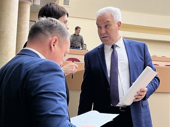     Алексей Антонов (справа). Фото: Сергей Климушев