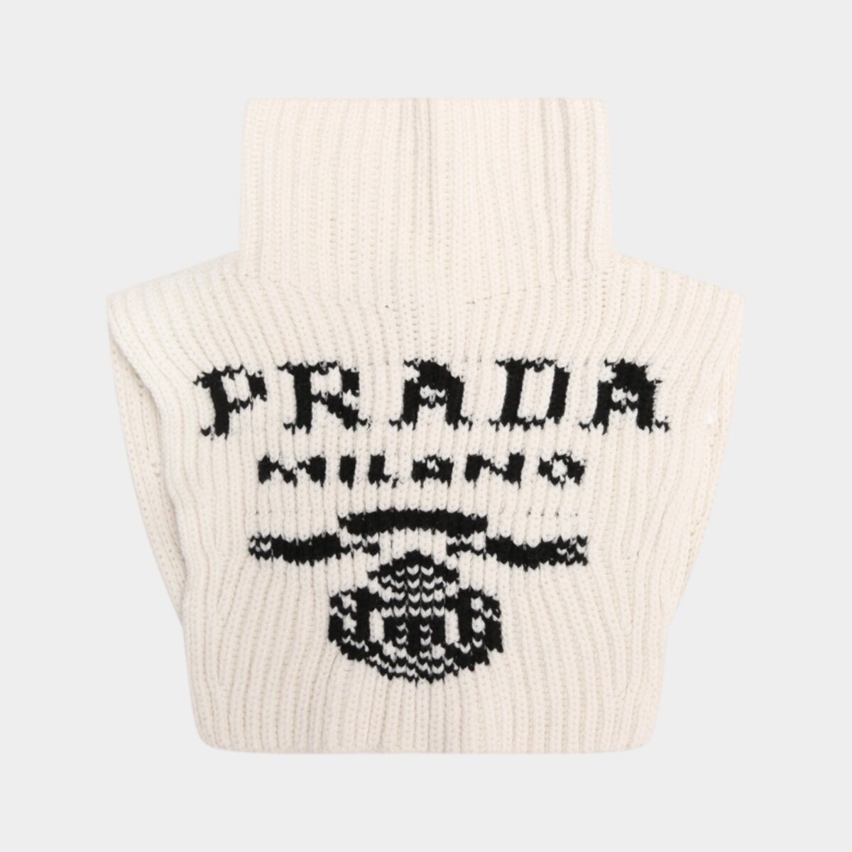     Манишка Prada, tsum.ru