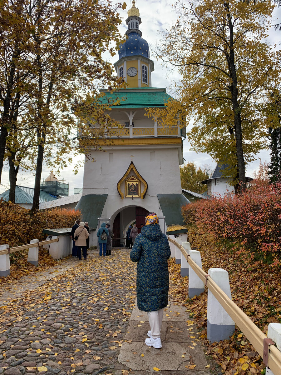 Путешествия. Города русские. Свято-Успенский Псково-Печерский монастырь |  Сад в стиле Paradise | Дзен