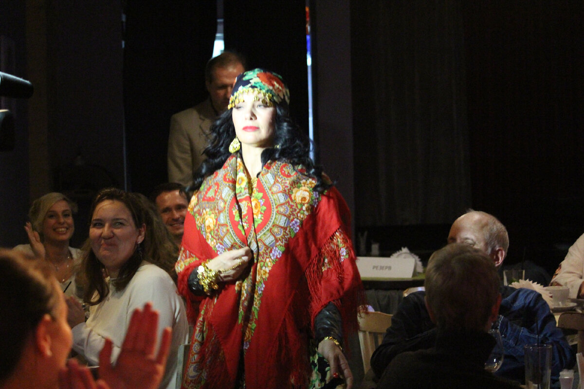 Цыганкская певица 