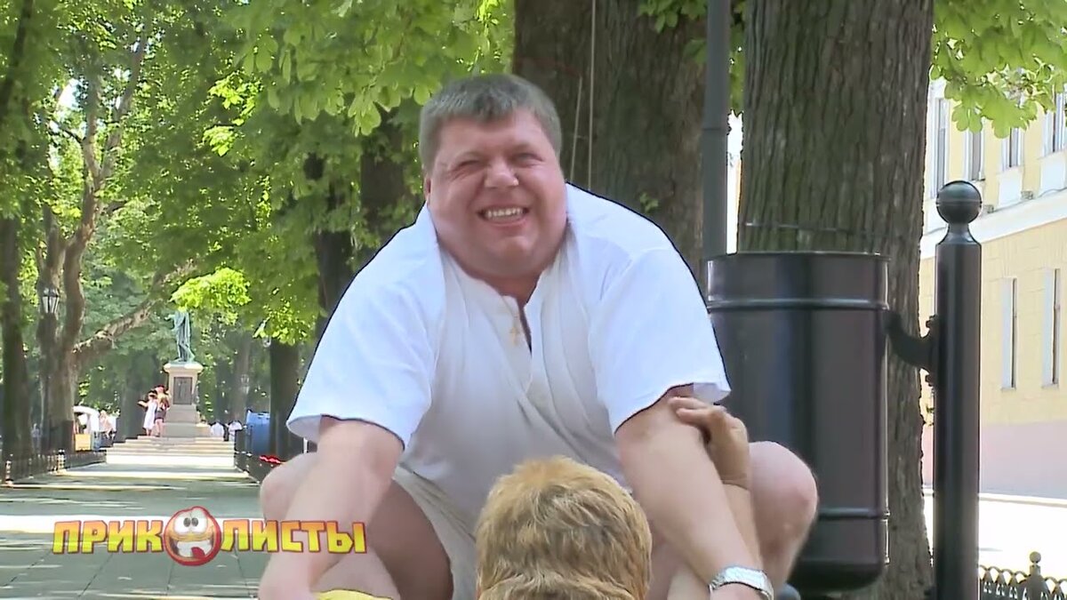 Смейся с нами, до слёз. Самый весёлый канал  без диалогового юмора. Приглашай друзей, пусть тоже повеселятся. Мы рады вас всех видеть.