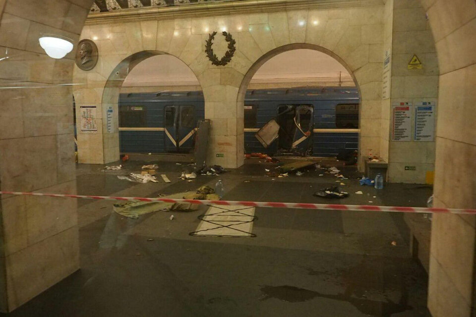 Теракт в Питерском метро 3 апреля 2017 года в 14:33 на перегоне между станциями «Сенная площадь» и «Технологический институт»