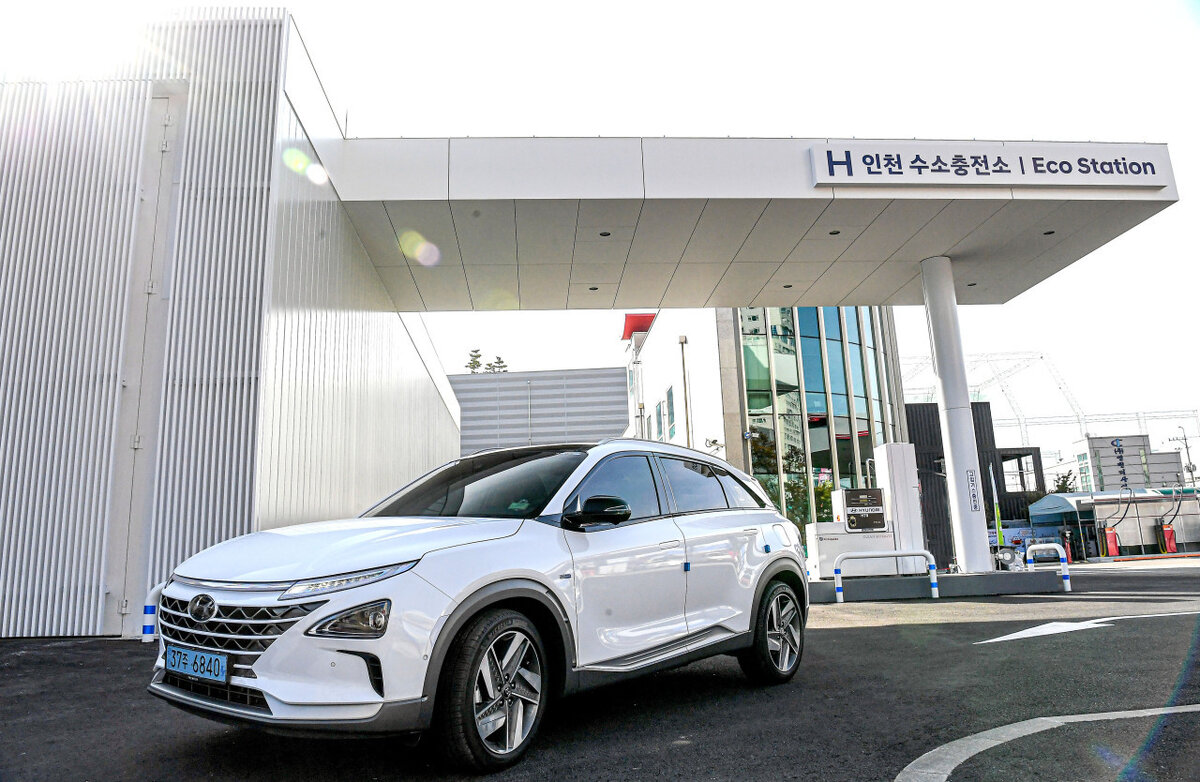 Hyundai Motor установила первую в Южной Корее заправочную станцию ​​для водородных коммерческих автомобилей в 2019 году (Ренхап)
