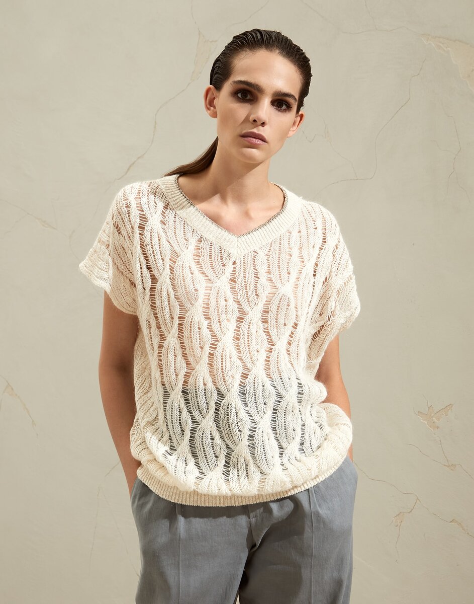 Источник: https://shop.brunellocucinelli.com/ru-ru/