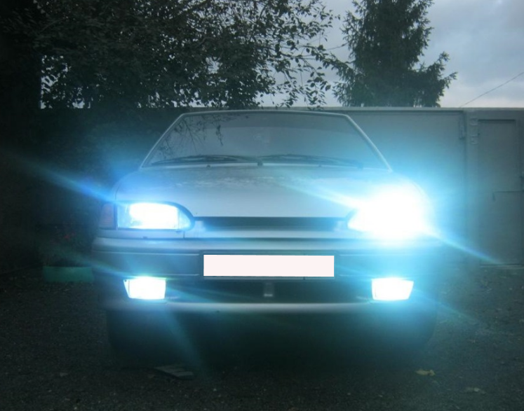 Эх ксенон... Слепит даже через монитор! Фотография из открытых источников.