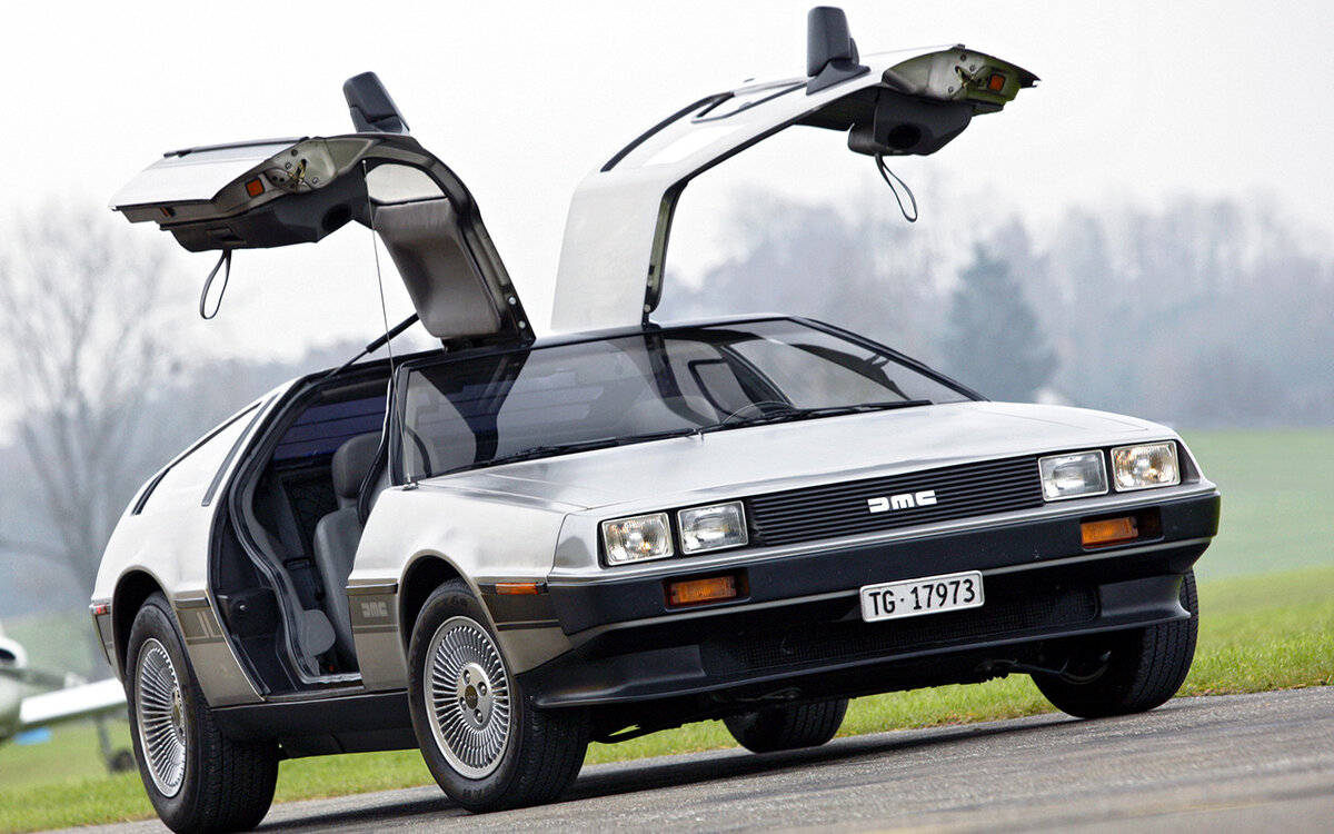 DeLorean DMC-12. История машины из фильма 