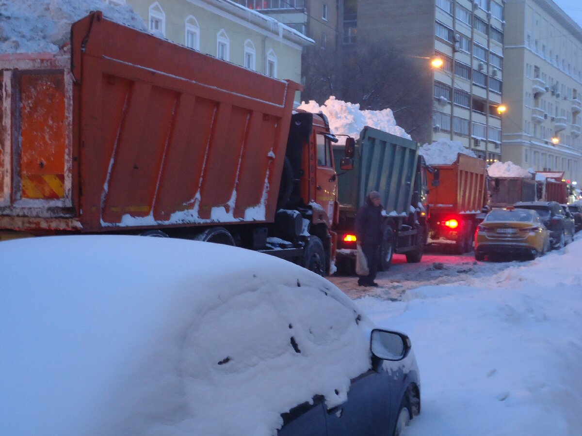 Садовническая улица . 