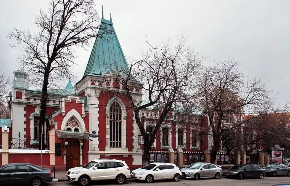 Музей бахрушина в москве сайт. Государственный Центральный театральный музей имени а. а. Бахрушина. Дом музей Бахрушина. Бахрушинский музей в Москве. Музей Бахрушина в Москве здание.