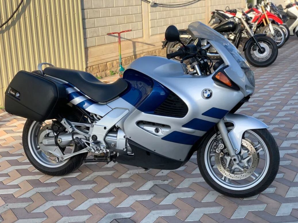 BMW K1200RS