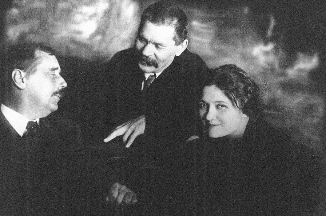 Г. Уэллс, М. Горький и М. Будберг. 