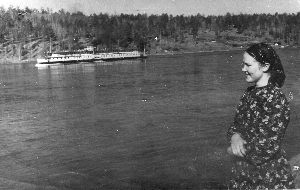 На берегу Енисея