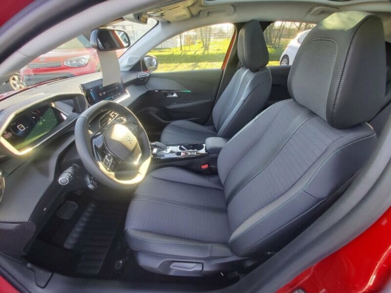 Peugeot 208. Источник иллюстрации - Яндекс.Картинки