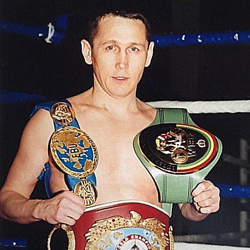 Анатолий Александров - первый чемпион EBU (Европы) из России. 