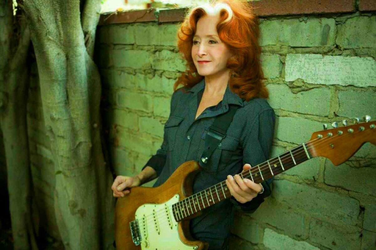 Икона блюза Бонни Райтт!