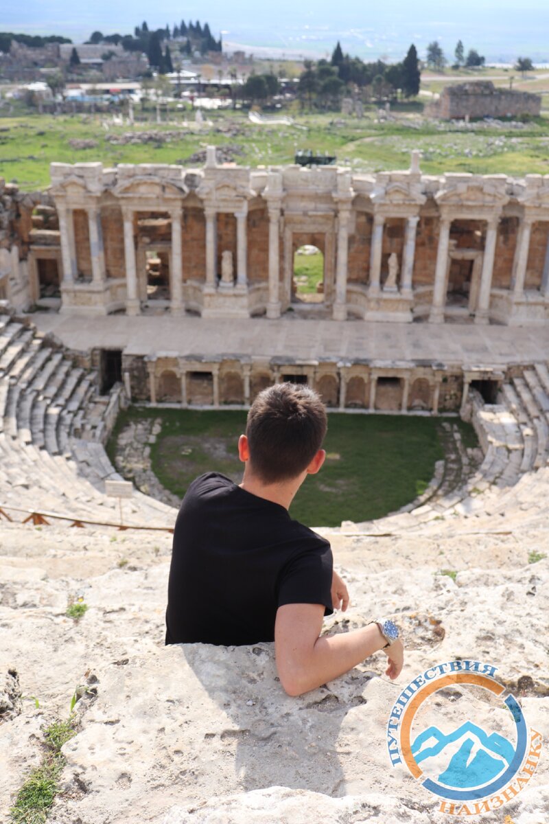 Античный город в Памуккале (фото автора)