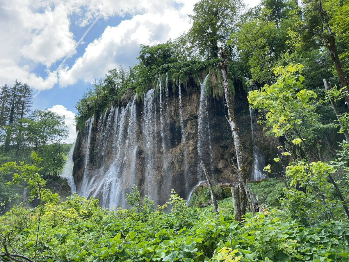 Плитвицкие озёра - один из водопадов