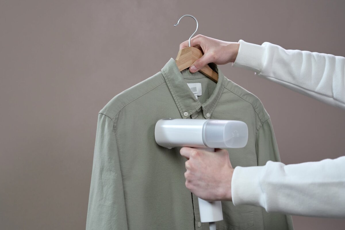 Что делать, если прожгли блузку утюгом? Лайфхаки и советы | Интервью